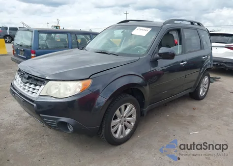 2013 Subaru Forester 2.5X Limited z USA, uszkodzony, nr VIN JF2SHAEC7DH431647